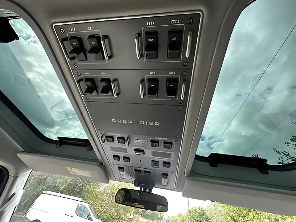 Used 2023 Ineos Grenadier Station Wagon Red - Interior and Exterior details 8
