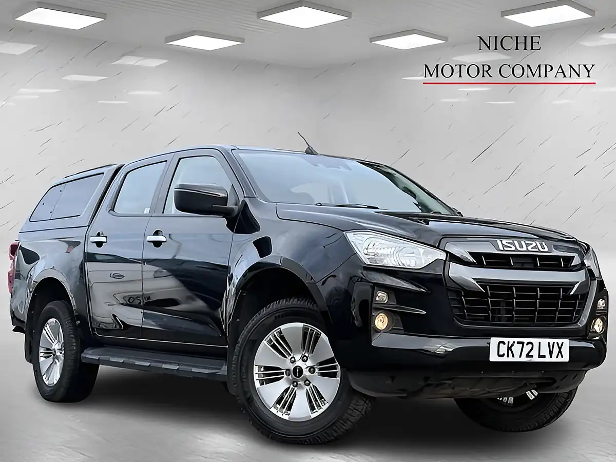 Used 2023 Isuzu D-Max DL20 Black - Front View