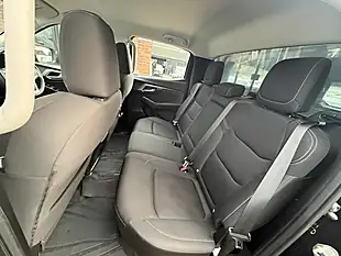 Used 2023 Isuzu D-Max DL20 Black - Interior and Exterior details 17