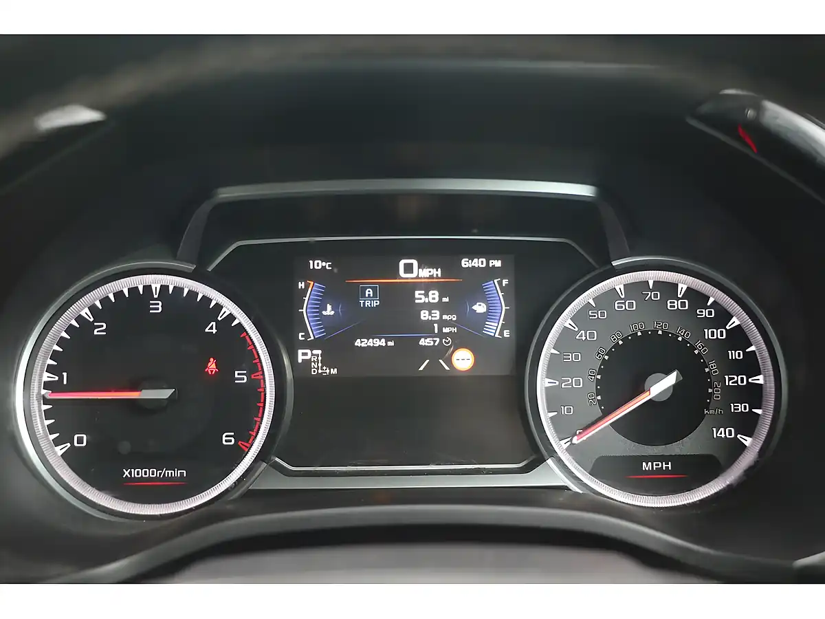 Used 2023 Isuzu D-Max DL40 Sapphire Blue - Interior and Exterior details 8