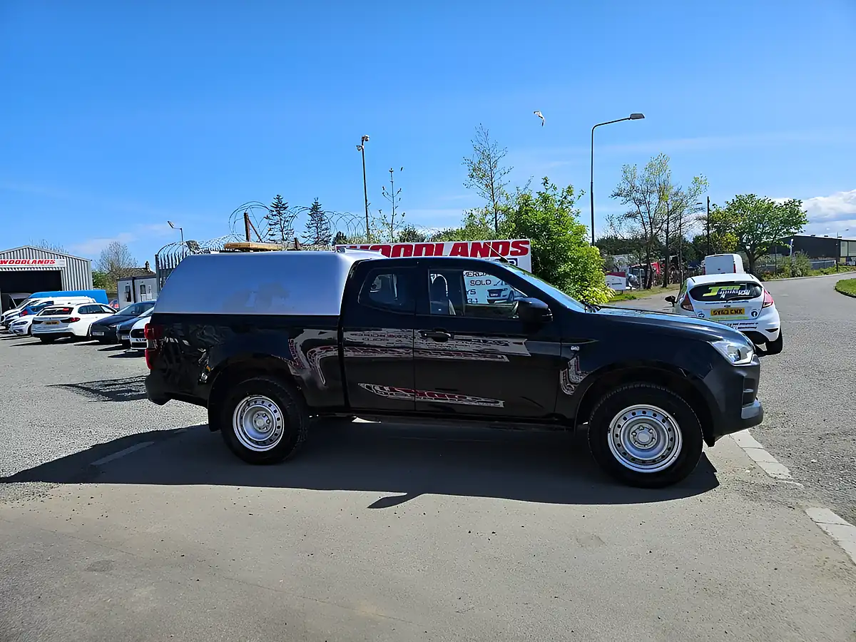 Used 2023 Isuzu D-Max Utility King Cab Black - Interior and Exterior details 2