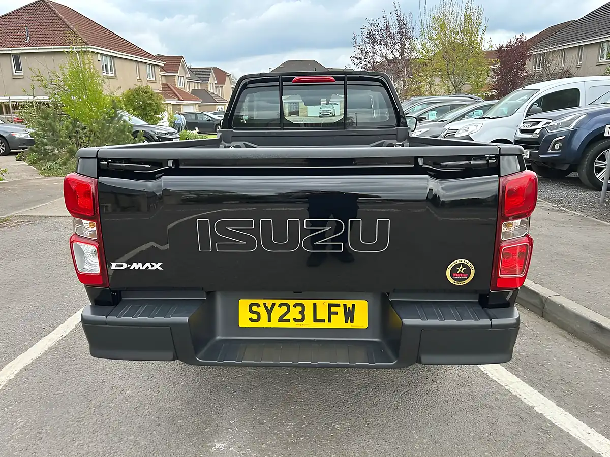 Used 2023 Isuzu D-Max Utility Pickup Black - Interior and Exterior details 7
