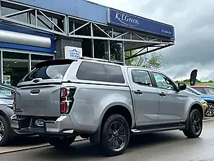 Used 2023 Isuzu D-Max V-Cross Silver - Interior and Exterior details 4