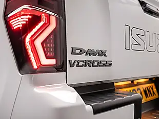 Used 2023 Isuzu D-Max V-Cross White - Interior and Exterior details 17