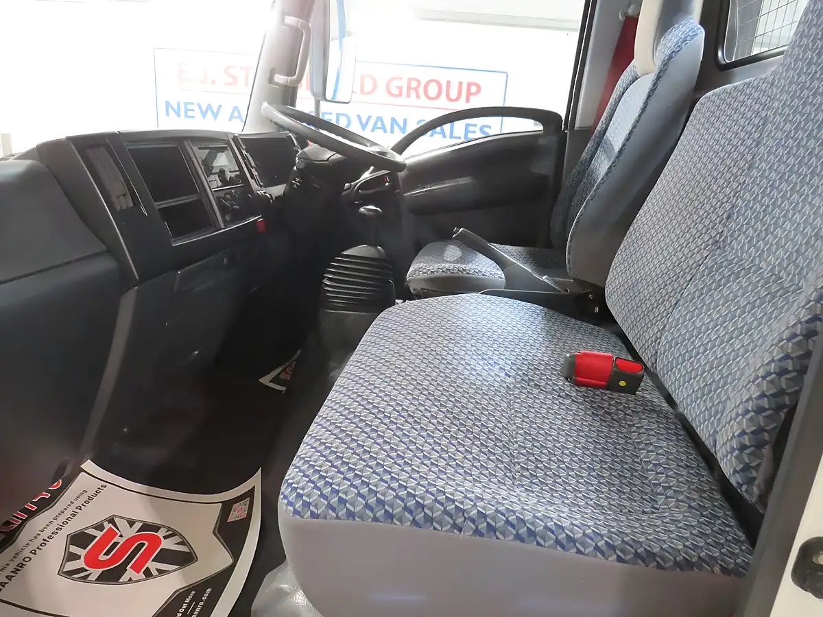 Used 2023 Isuzu Grafter Single Cab Tipper White - Interior and Exterior details 11