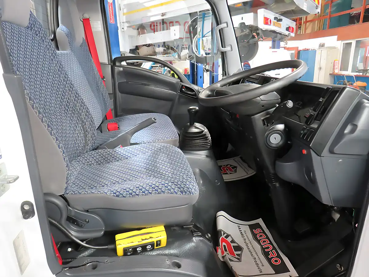 Used 2023 Isuzu Grafter Single Cab Tipper White - Interior and Exterior details 9