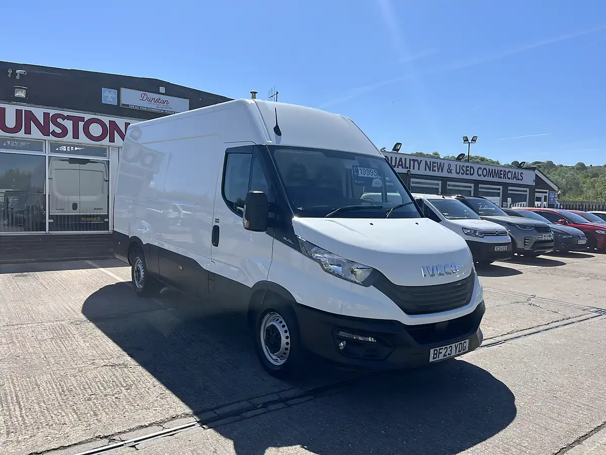 Used 2023 Iveco Daily 35 Business Edition White - Front View