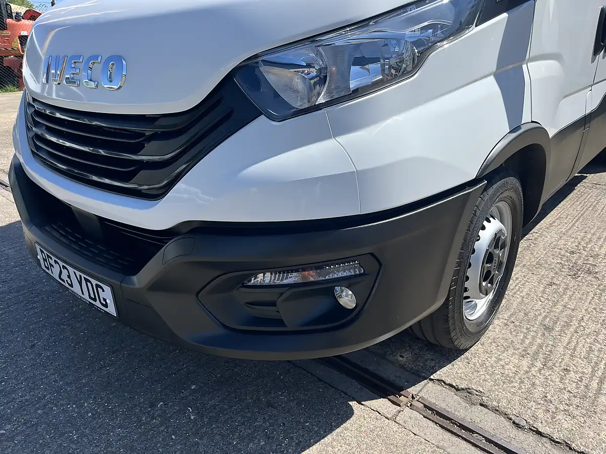 Used 2023 Iveco Daily 35 Business Edition White - Interior and Exterior details 10