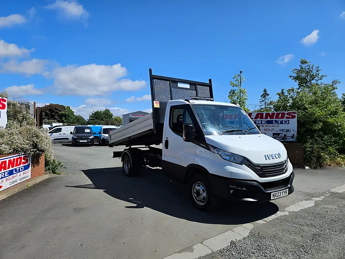 Used 2023 Iveco Daily 35c.14 Tipper White - Front View