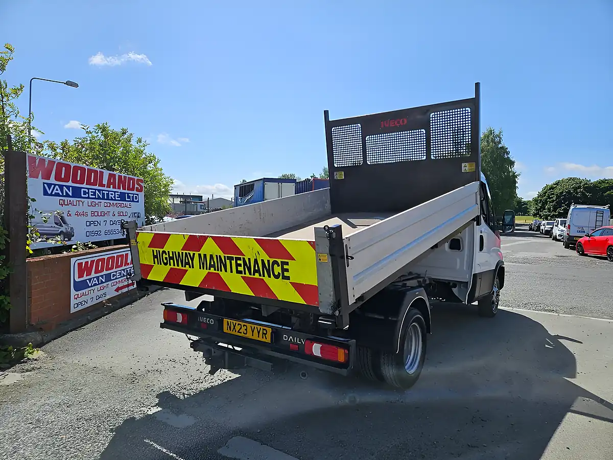 Used 2023 Iveco Daily 35c.14 Tipper White - Interior and Exterior details 8