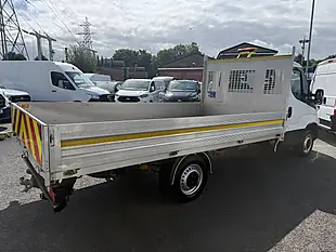 Used 2023 Iveco Daily 35S 3450 White - Interior and Exterior details 4