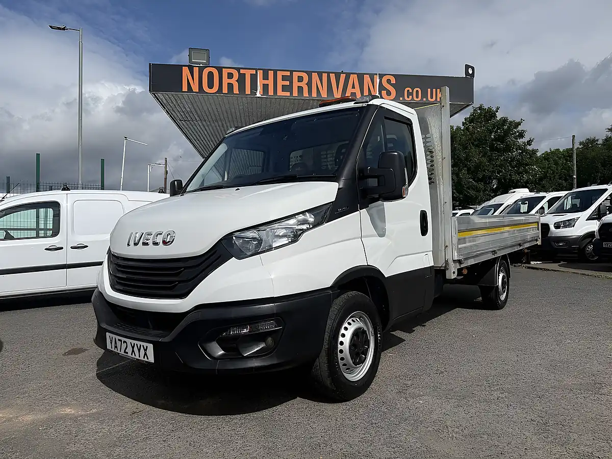 Used 2023 Iveco Daily 35S 3450 White - Interior and Exterior details 6