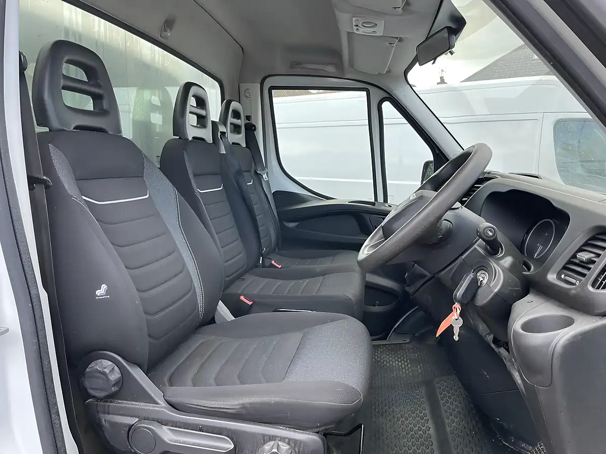 Used 2023 Iveco Daily 35S14 11FT Tipper With Toolbox White - Interior and Exterior details 10