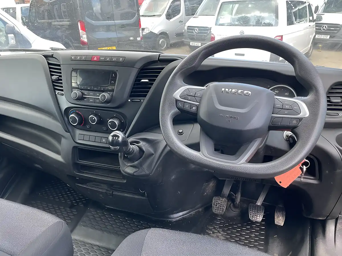 Used 2023 Iveco Daily 35S14 11FT Tipper With Toolbox White - Interior and Exterior details 11