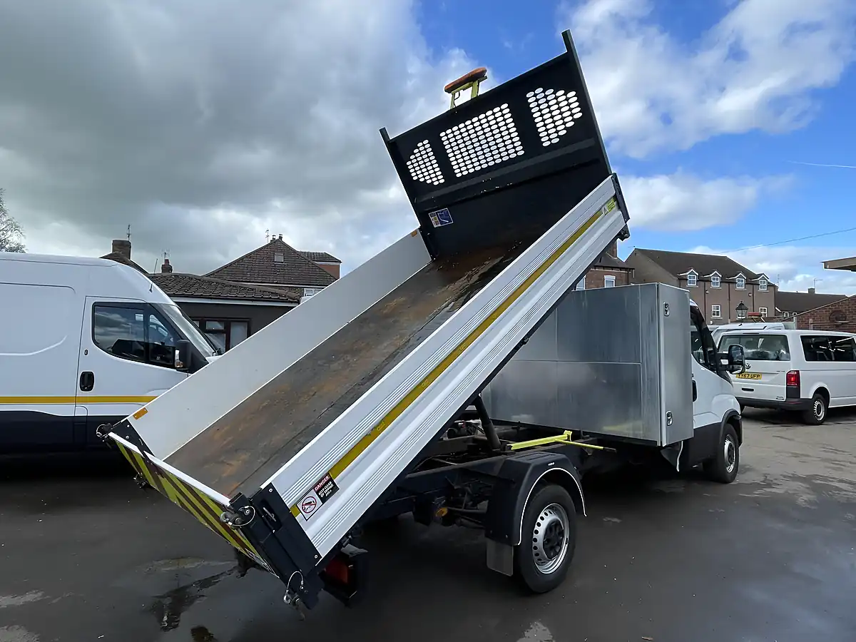 Used 2023 Iveco Daily 35S14 11FT Tipper With Toolbox White - Interior and Exterior details 4