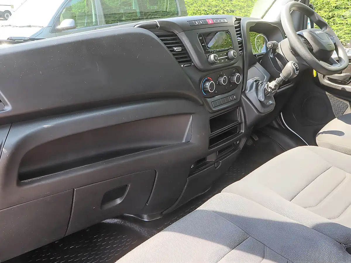 Used 2023 Iveco Daily 35S14 Business White - Interior and Exterior details 12