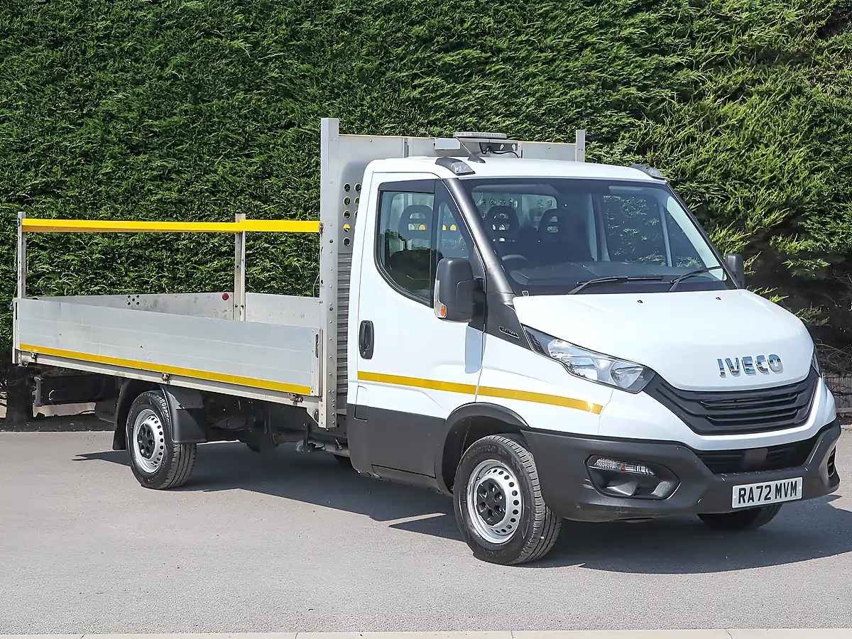 Used 2023 Iveco Daily 35S14 Business White - Interior and Exterior details 4