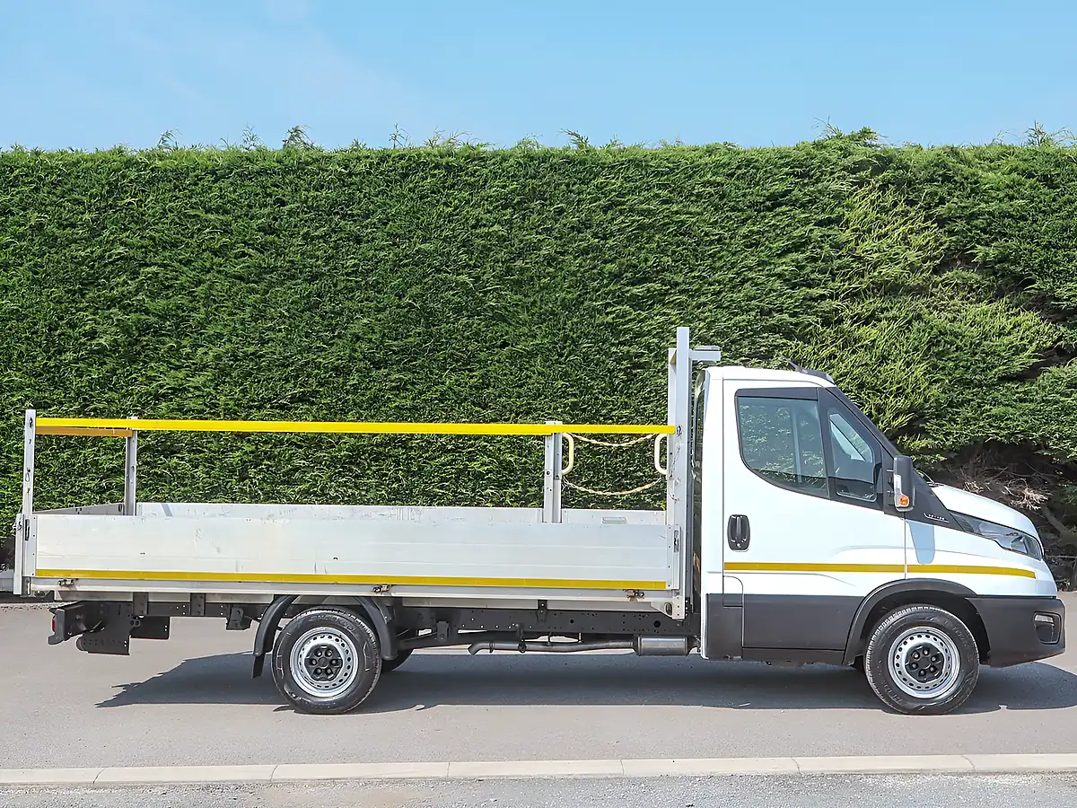 Used 2023 Iveco Daily 35S14 Business White - Interior and Exterior details 5