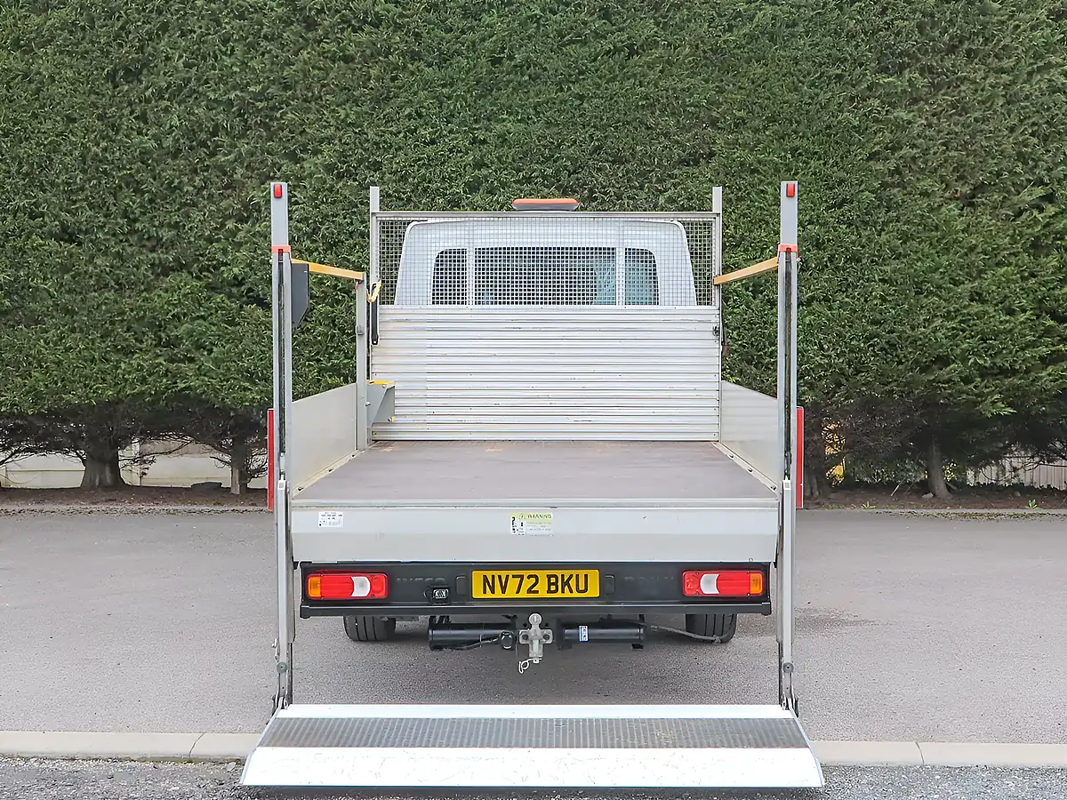 Used 2023 Iveco Daily 35S14 Business Xlwb Dropside White - Interior and Exterior details 10