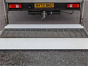 Used 2023 Iveco Daily 35S14 Business Xlwb Dropside White - Interior and Exterior details 11