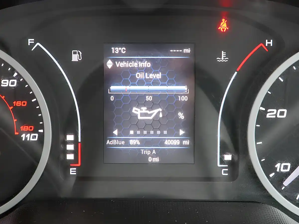 Used 2023 Iveco Daily 35S14 Business Xlwb Dropside White - Interior and Exterior details 19