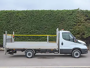 Used 2023 Iveco Daily 35S14 Business Xlwb Dropside White - Interior and Exterior details 5
