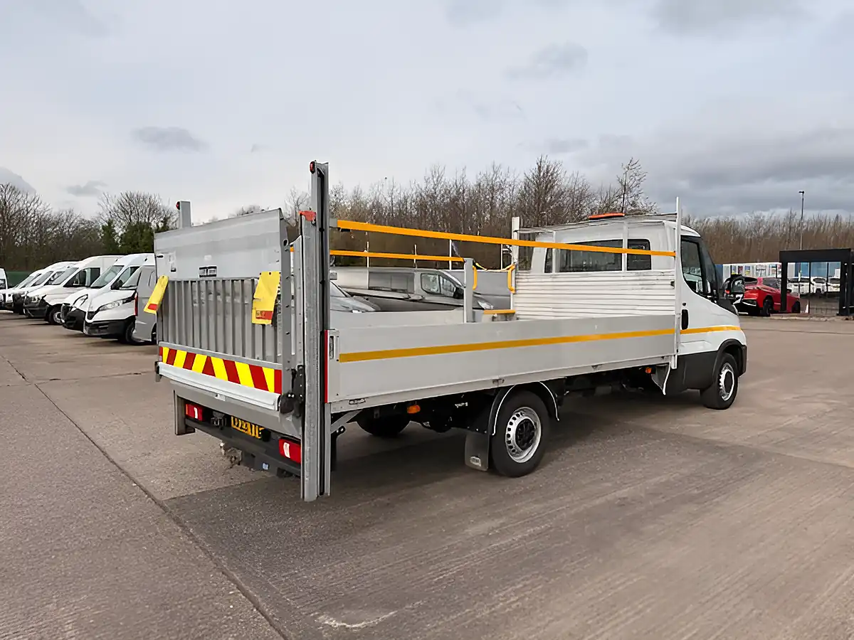 Used 2023 Iveco Daily Business Lwb 4.2M Dropside With Tail Lift Euro 6 White - Interior and Exterior details 3