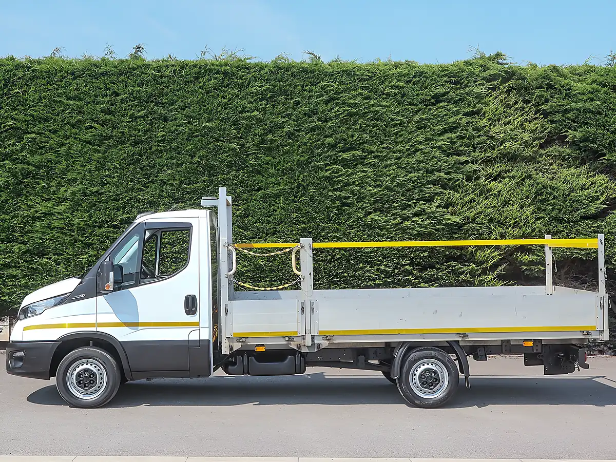 Used 2023 Iveco Daily Business White - Interior and Exterior details 3