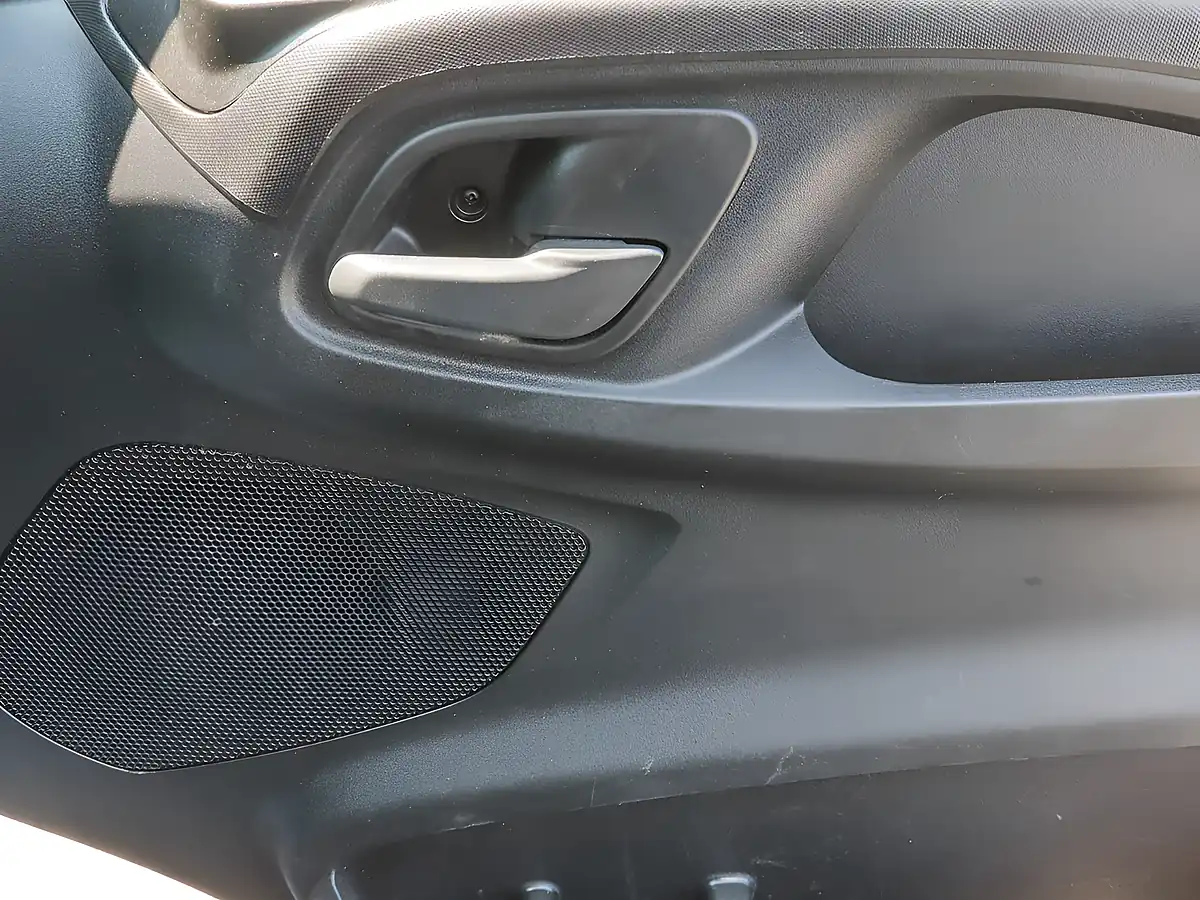 Used 2023 Iveco Daily Business White - Interior and Exterior details 9