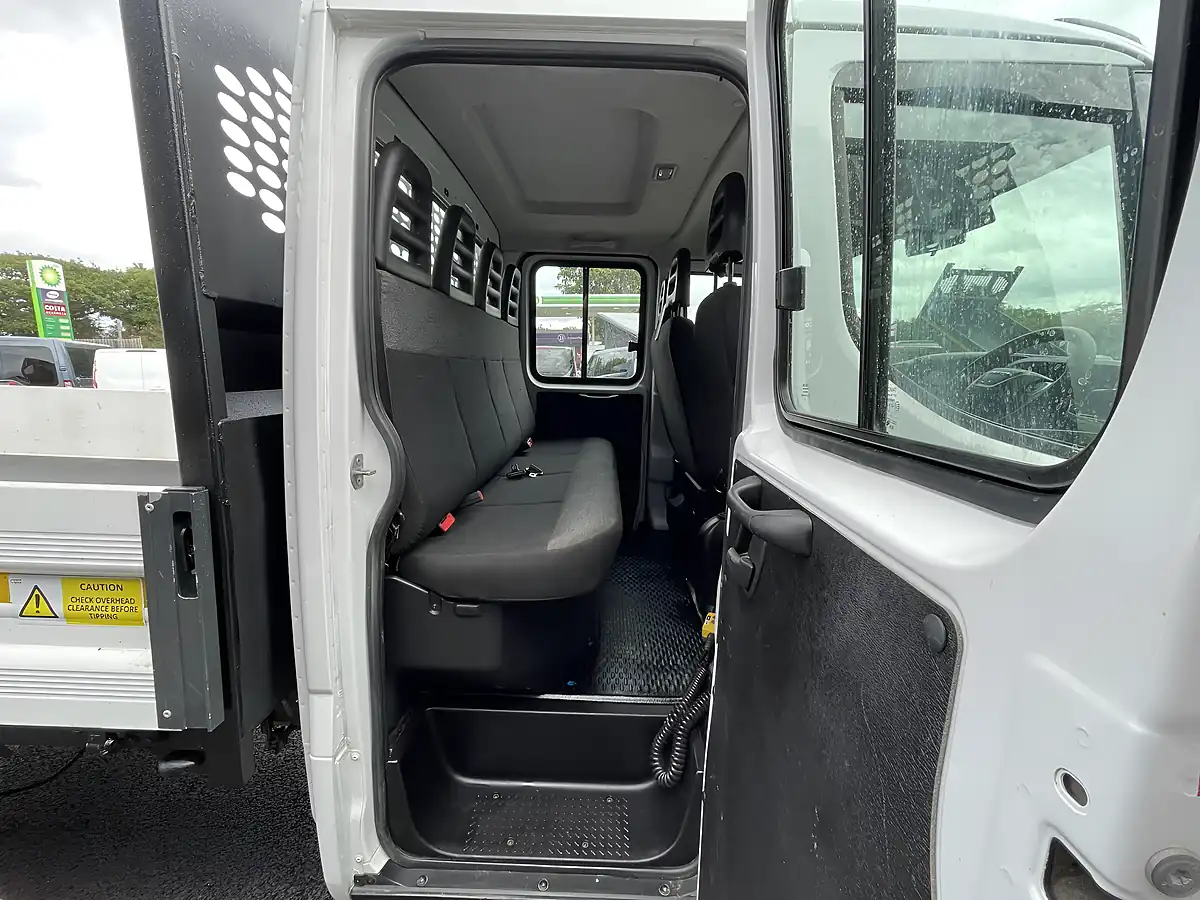 Used 2023 Iveco Daily Double Cab Tipper White - Interior and Exterior details 14