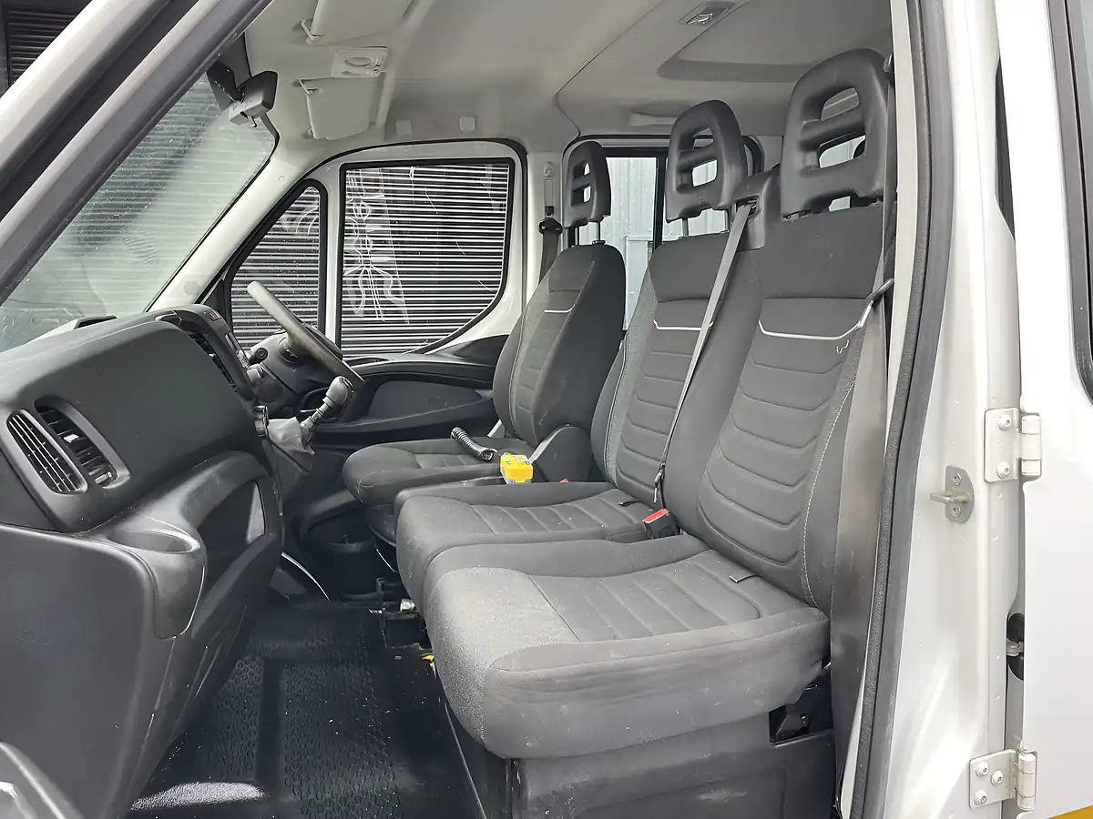 Used 2023 Iveco Daily Double Cab Tipper White - Interior and Exterior details 16