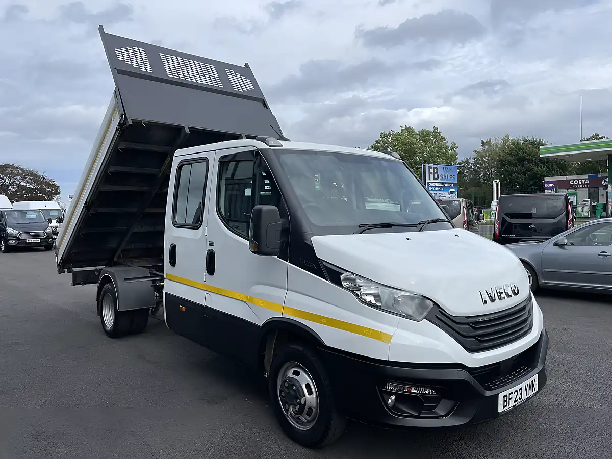 Used 2023 Iveco Daily Double Cab Tipper White - Interior and Exterior details 2