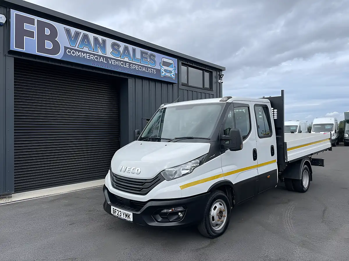 Used 2023 Iveco Daily Double Cab Tipper White - Interior and Exterior details 5