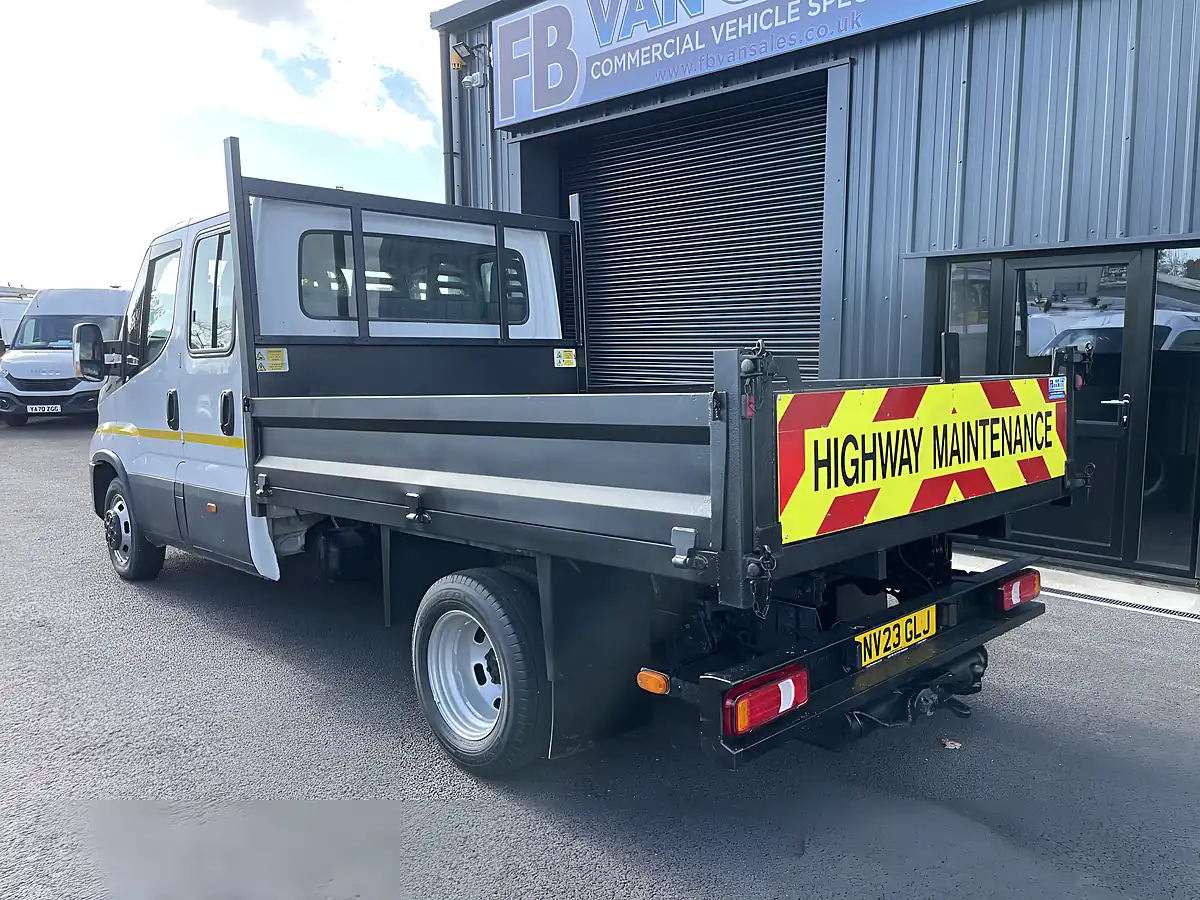 Used 2023 Iveco Daily Double Cab Tipper White - Interior and Exterior details 10