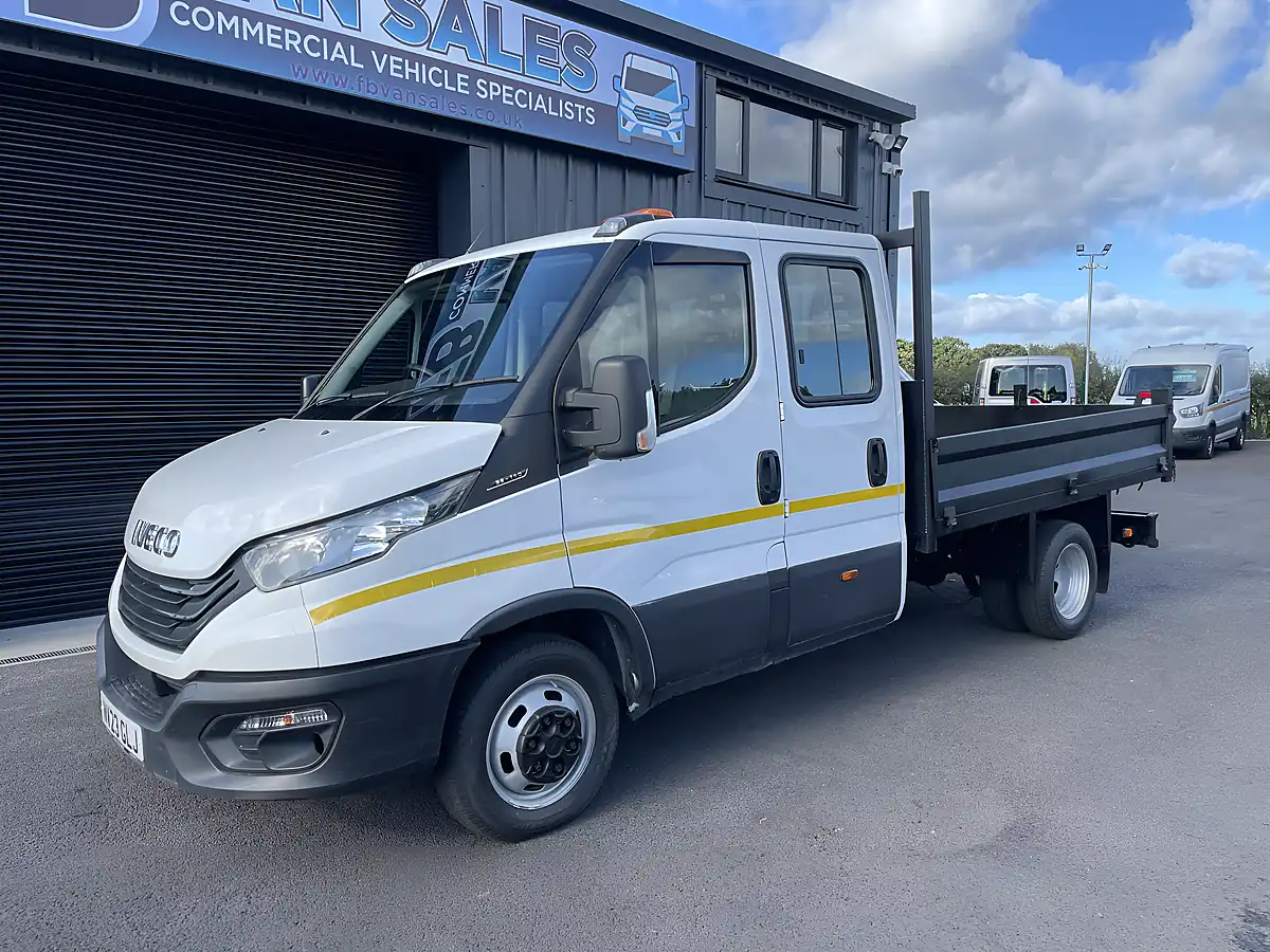 Used 2023 Iveco Daily Double Cab Tipper White - Interior and Exterior details 9
