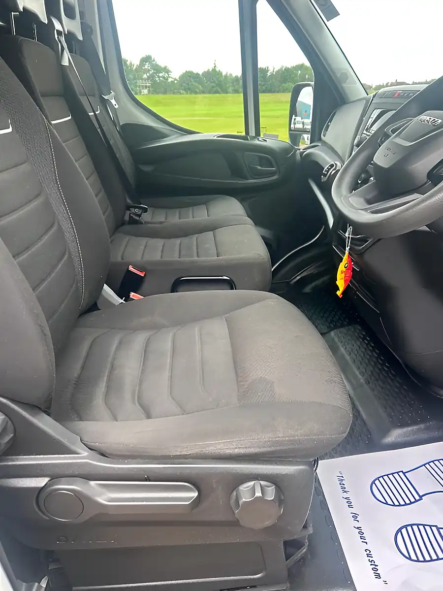 Used 2023 Iveco Daily Mwb White - Interior and Exterior details 10
