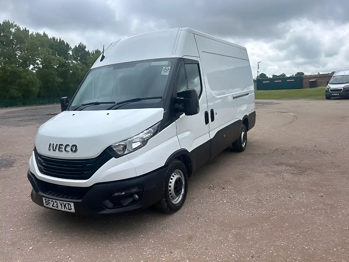 Used 2023 Iveco Daily Mwb White - Interior and Exterior details 2