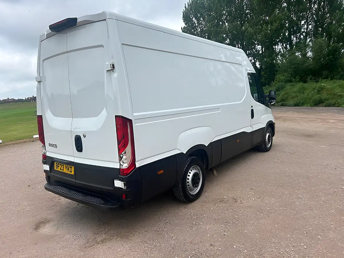 Used 2023 Iveco Daily Mwb White - Interior and Exterior details 6