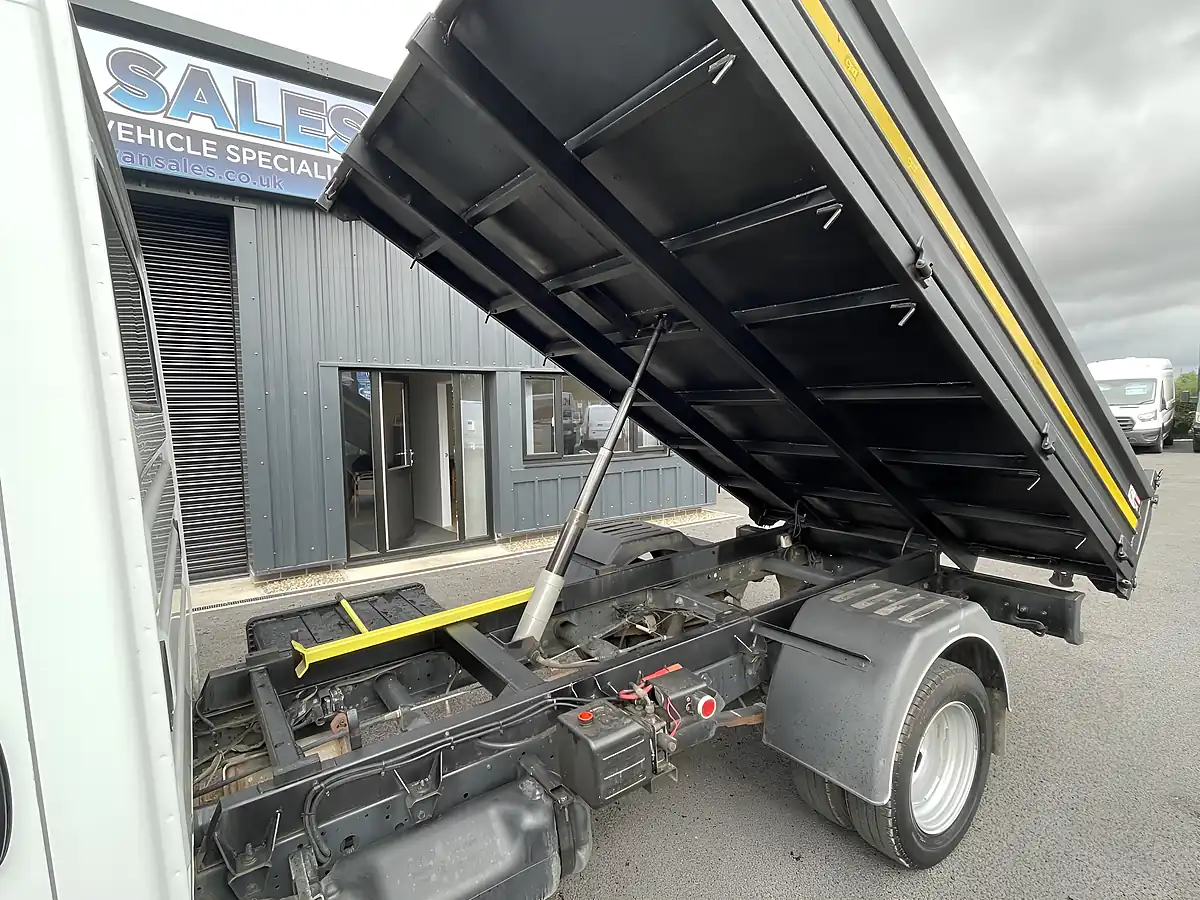 Used 2023 Iveco Daily Single Cab Tipper White - Interior and Exterior details 10