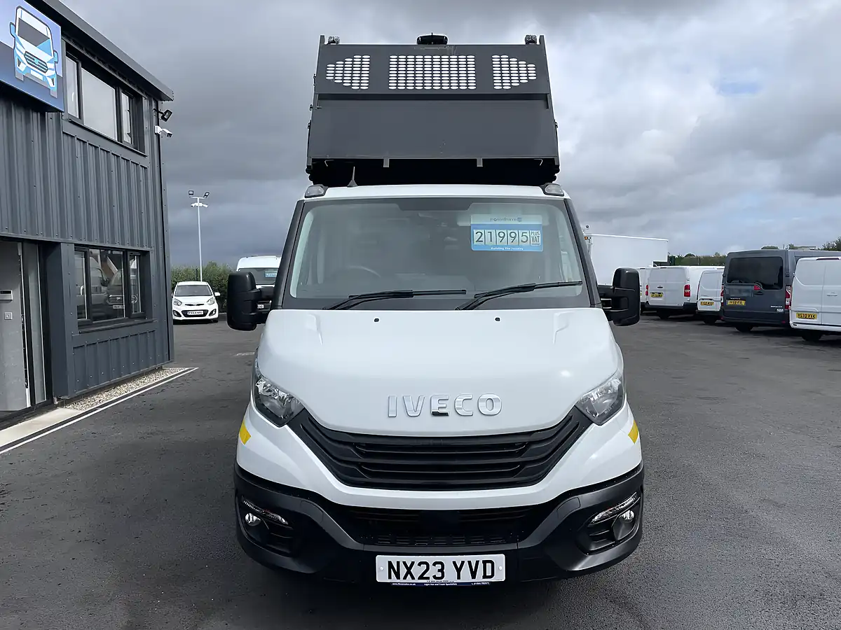 Used 2023 Iveco Daily Single Cab Tipper White - Interior and Exterior details 3