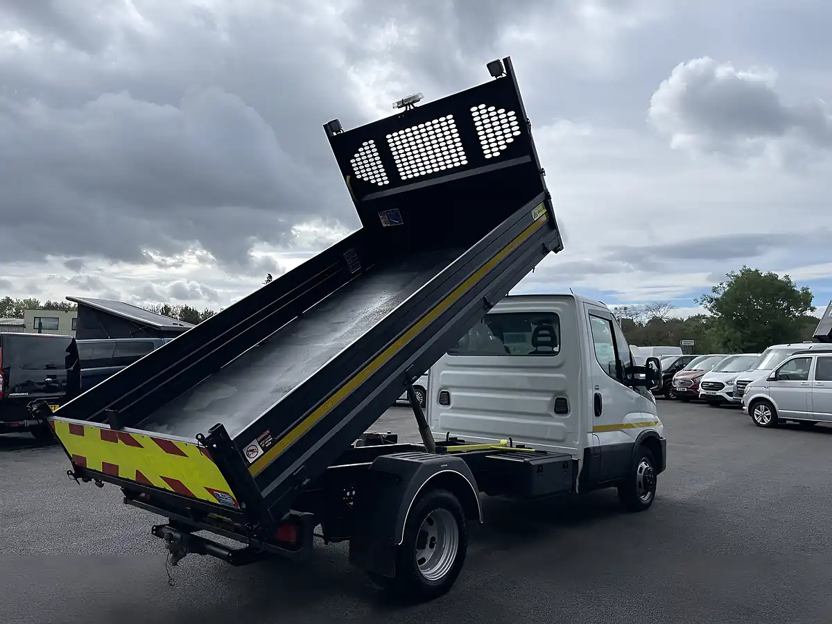 Used 2023 Iveco Daily Single Cab Tipper White - Interior and Exterior details 7