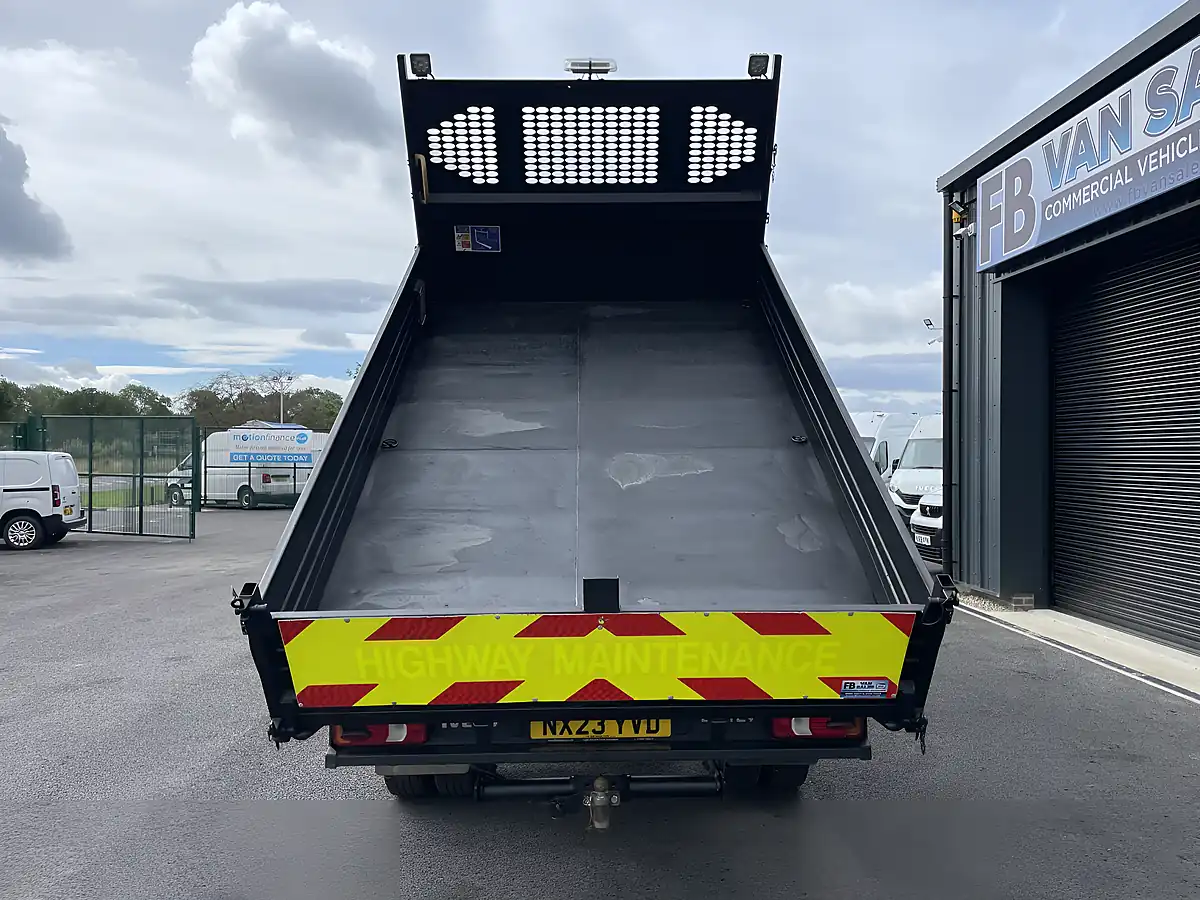 Used 2023 Iveco Daily Single Cab Tipper White - Interior and Exterior details 8
