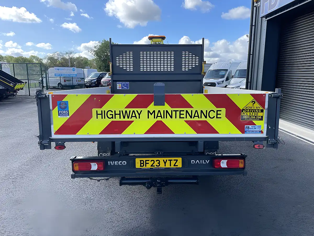 Used 2023 Iveco Daily Tipper White - Interior and Exterior details 14
