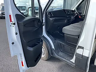 Used 2023 Iveco Daily Tipper White - Interior and Exterior details 16