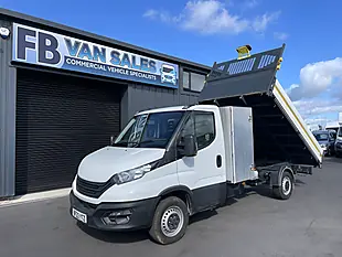 Used 2023 Iveco Daily Tipper White - Interior and Exterior details 2