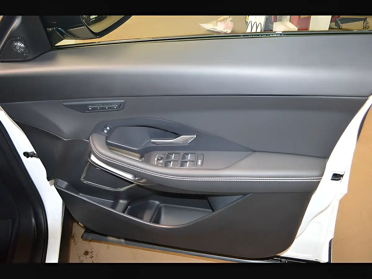 Used 2023 Jaguar E-Pace R-Dynamic Se White - Interior and Exterior details 11
