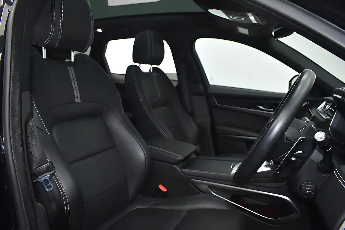 Used 2023 Jaguar F-Pace R-Dynamic Black Black - Interior and Exterior details 10