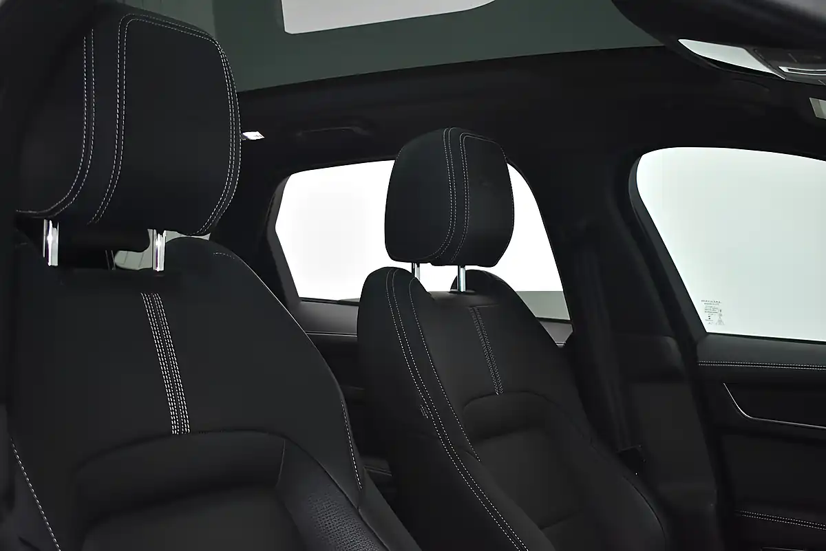 Used 2023 Jaguar F-Pace R-Dynamic Black Black - Interior and Exterior details 11