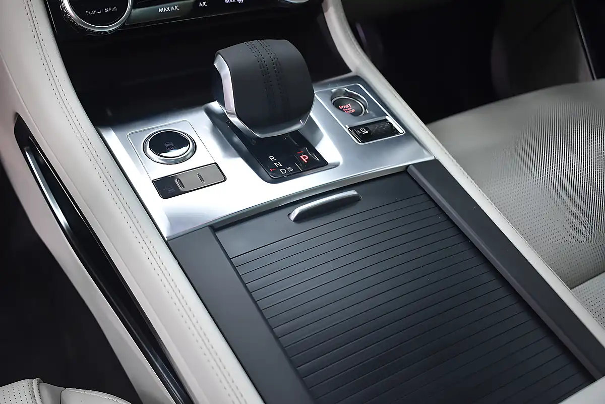 Used 2023 Jaguar F-Pace R-Dynamic Black Grey - Interior and Exterior details 10