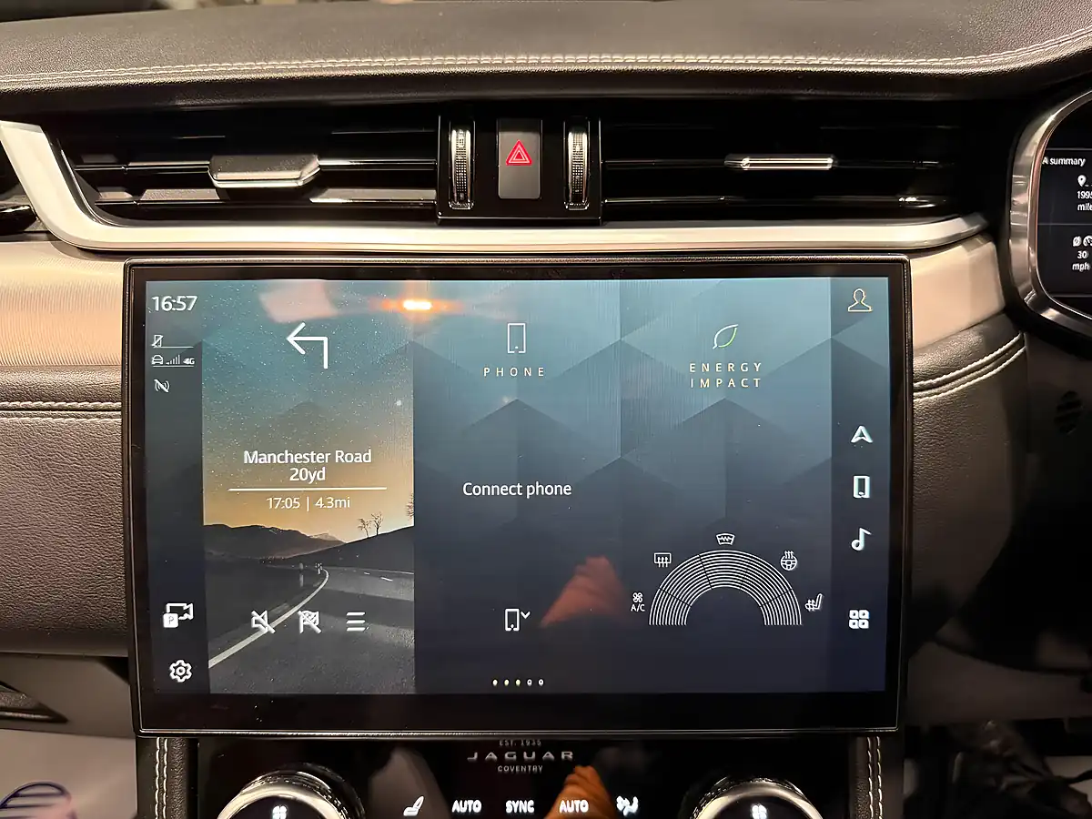 Used 2023 Jaguar F-Pace R-Dynamic Se Black Blue - Interior and Exterior details 18